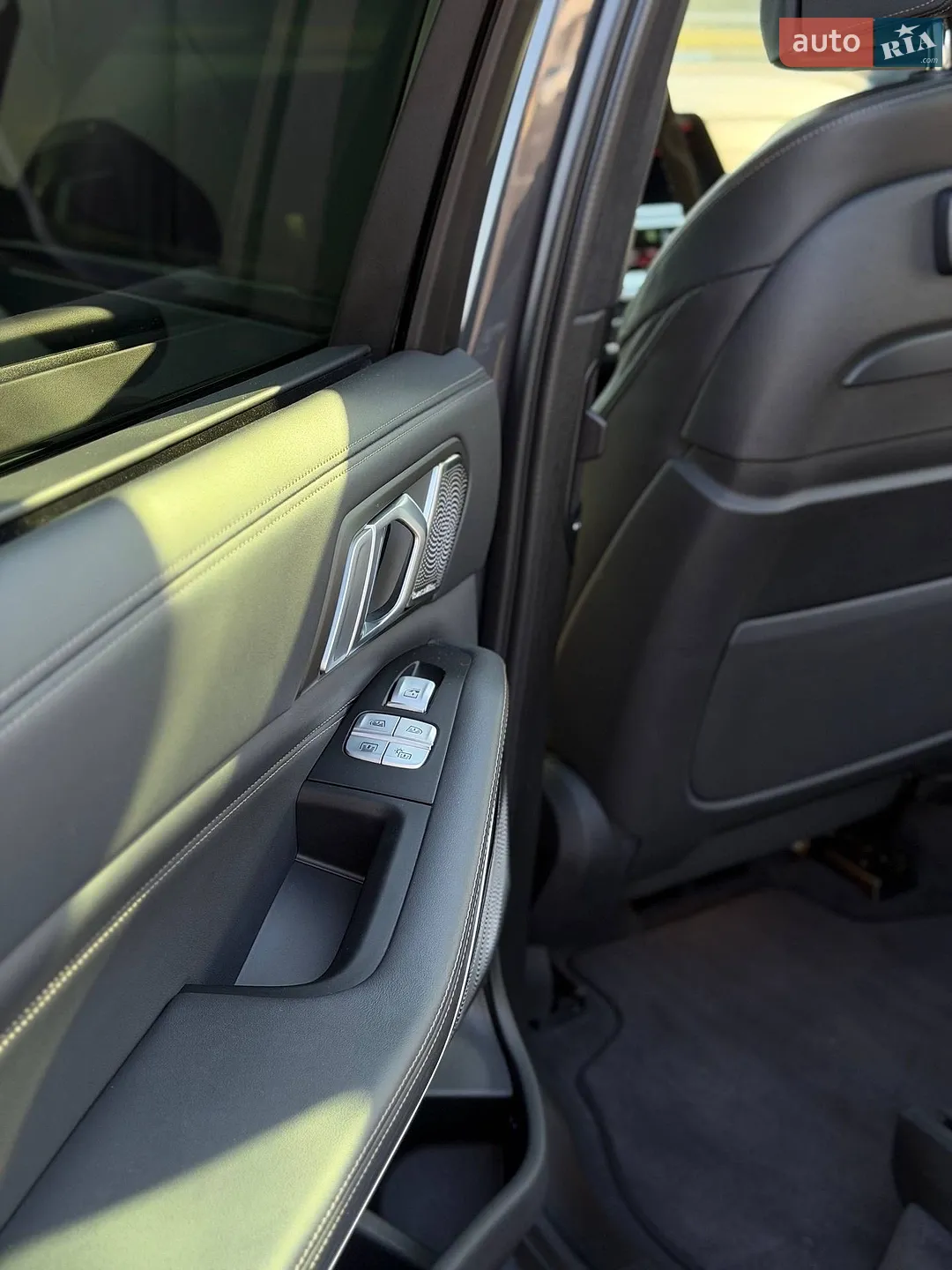 2021 BMW X7 - мініатюра 35