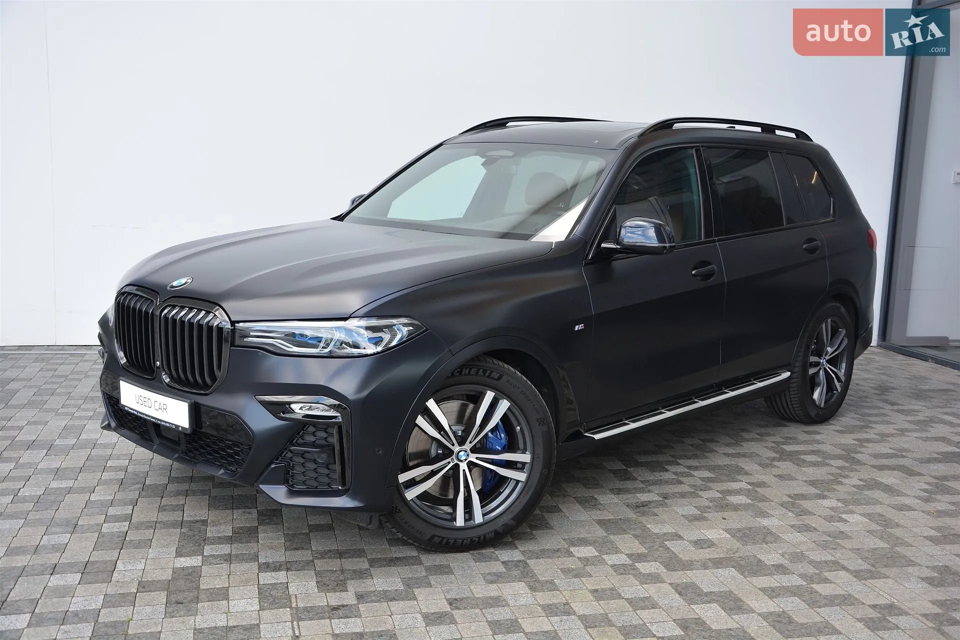 2020 BMW X7 - фото 1