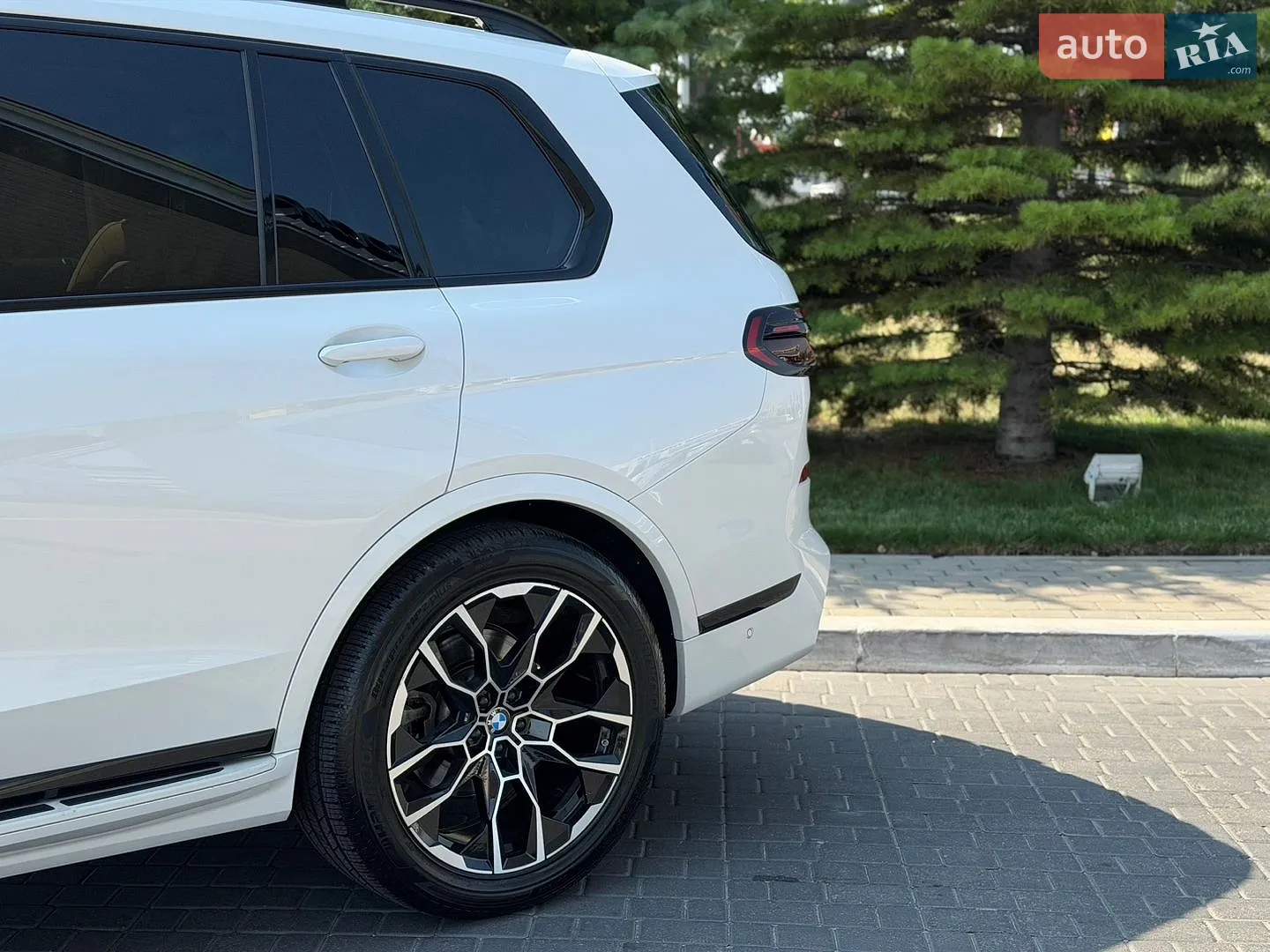 2023 BMW X7 - мініатюра 22