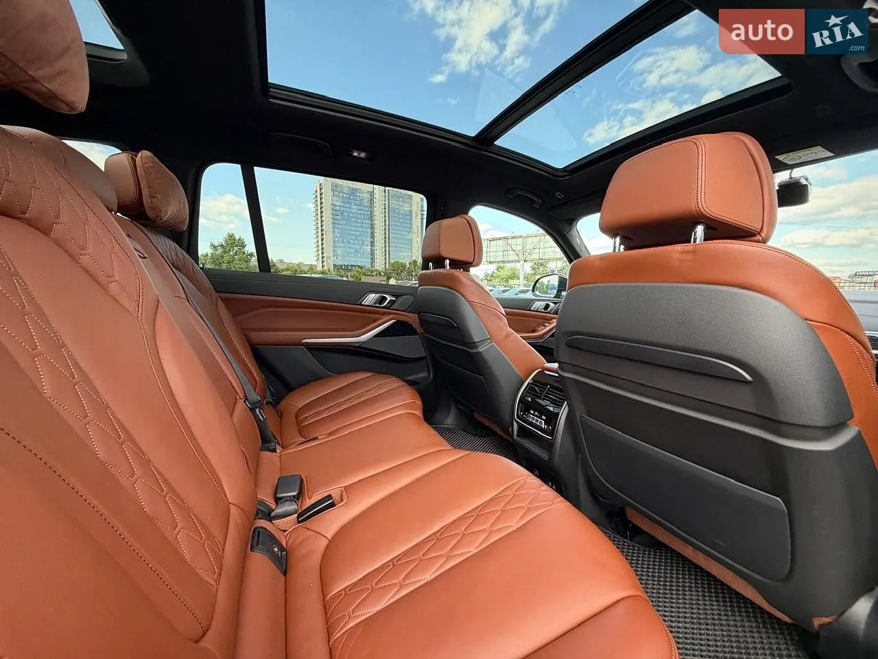 2021 BMW X7 - мініатюра 62