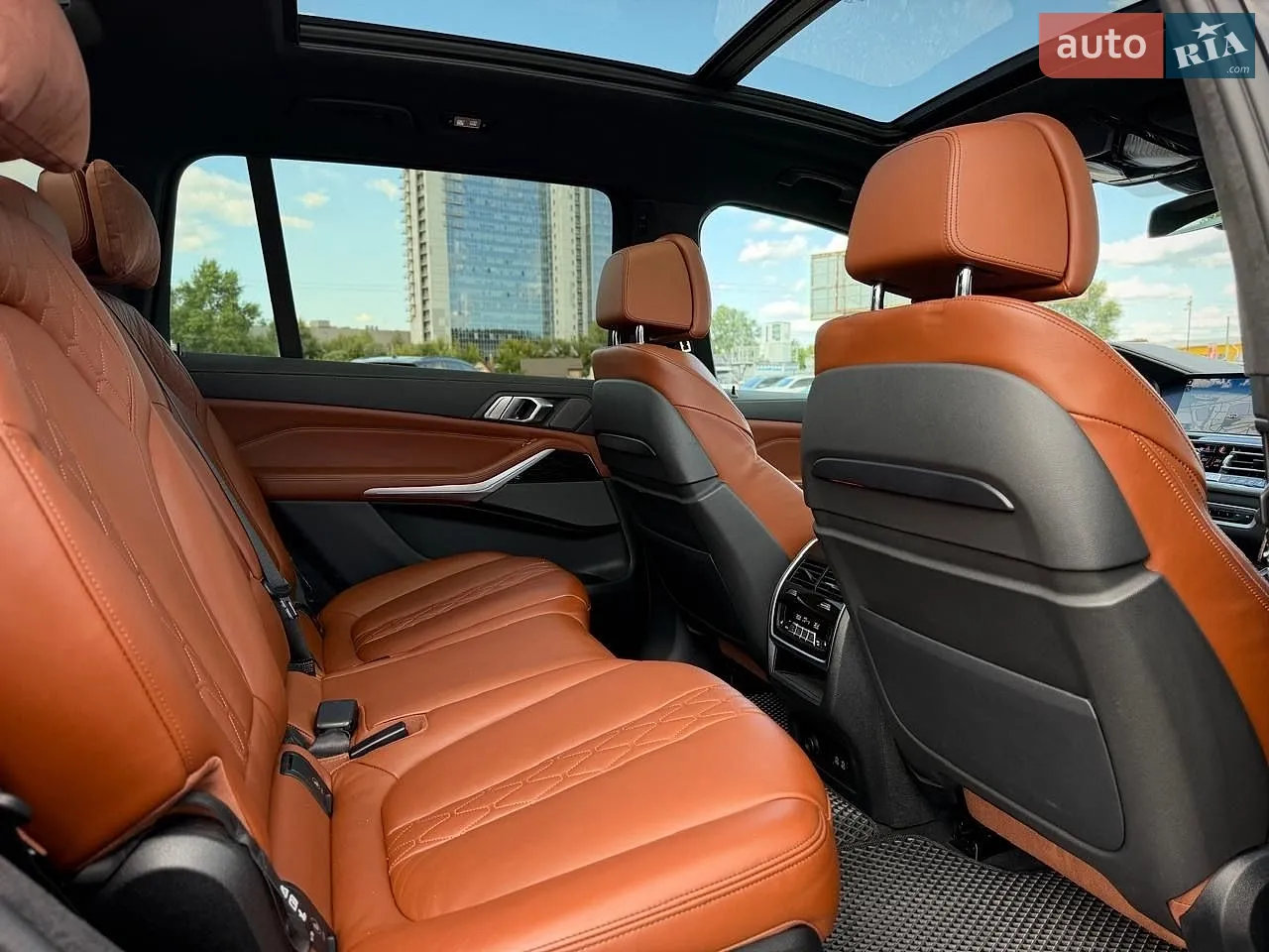 2021 BMW X7 - мініатюра 67