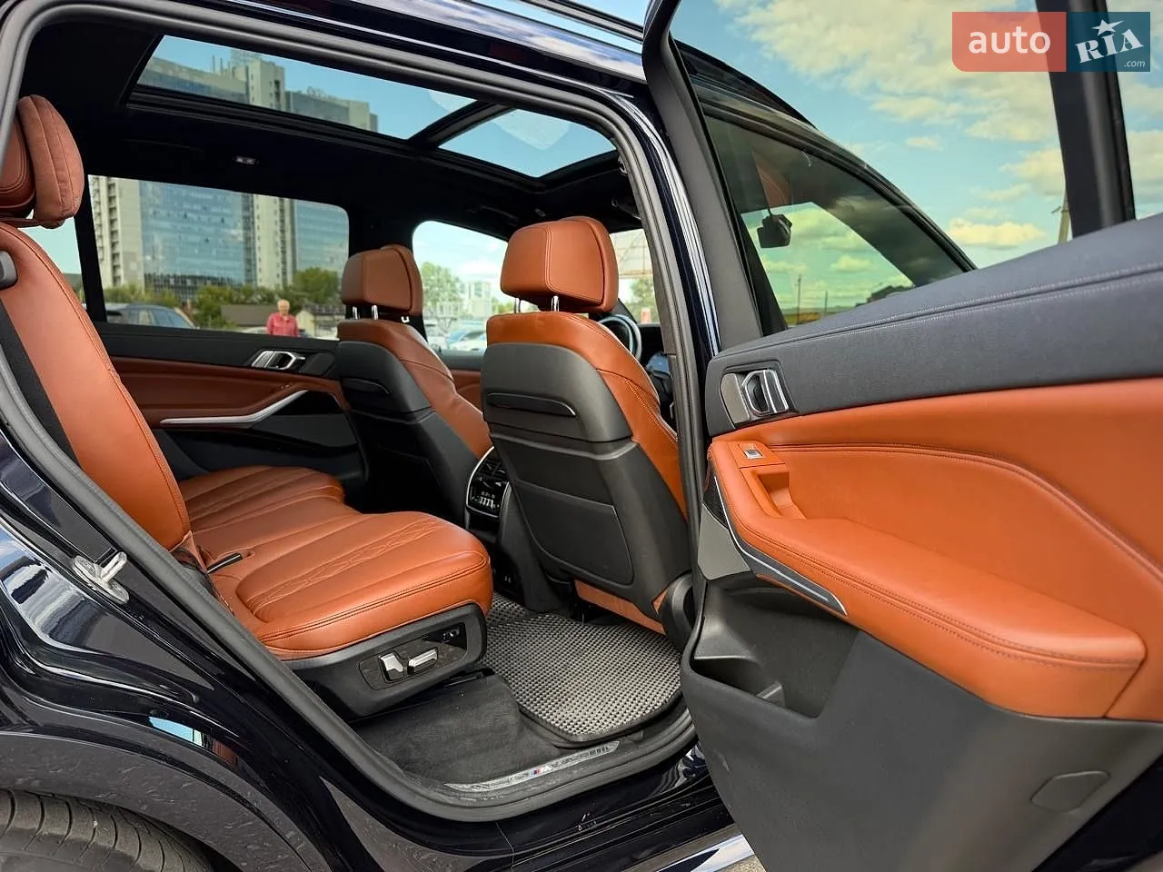 2021 BMW X7 - мініатюра 70