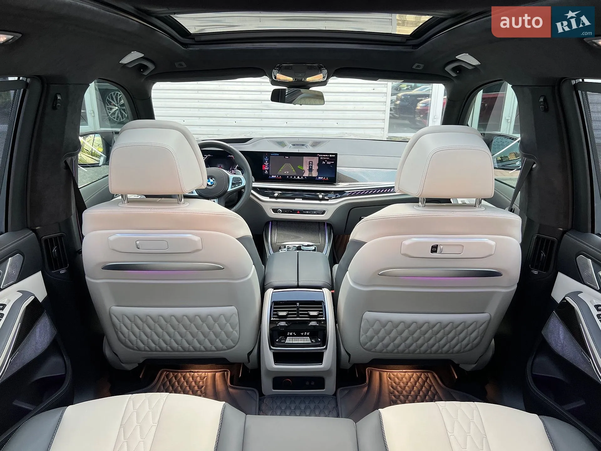 2025 BMW X7 - мініатюра 32