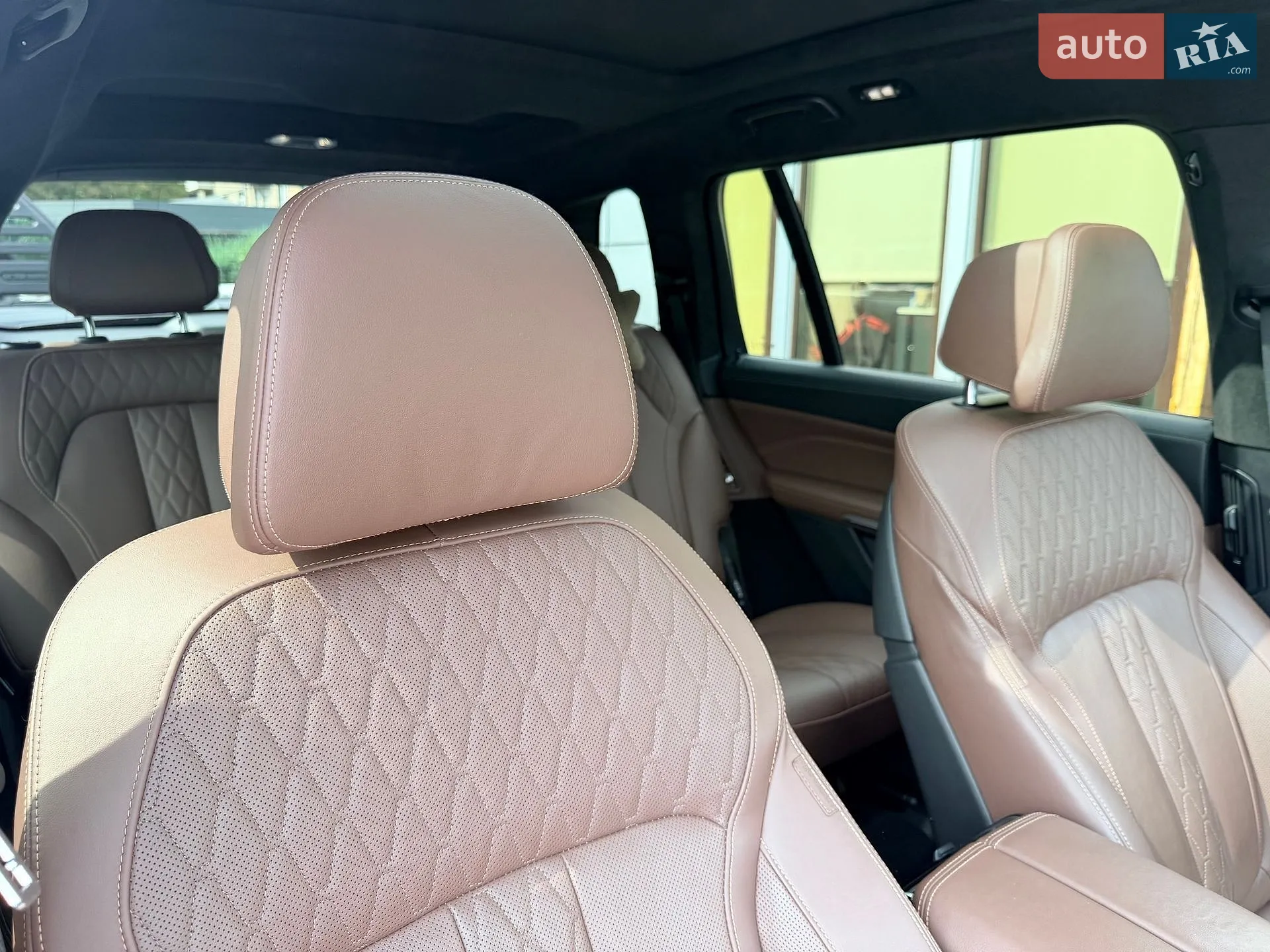 2021 BMW X7 - мініатюра 18