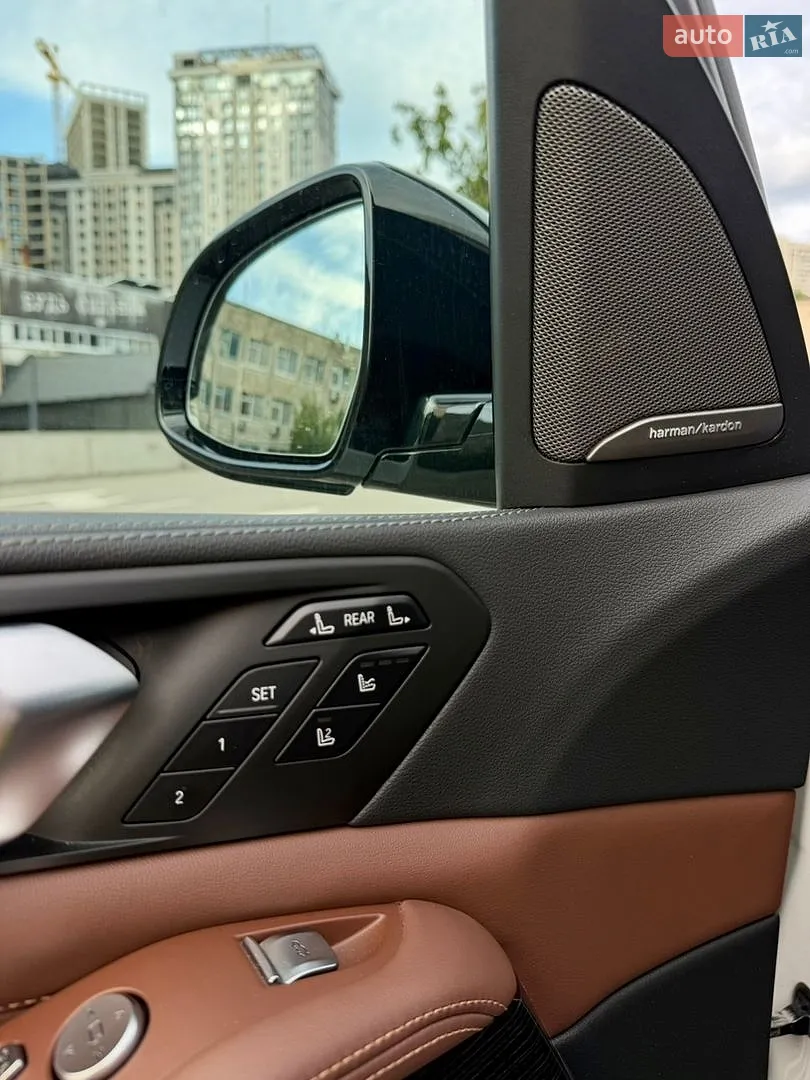 2020 BMW X7 - мініатюра 12