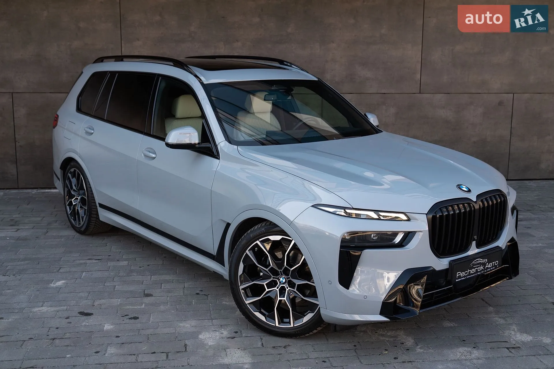2023 BMW X7 - фото 1