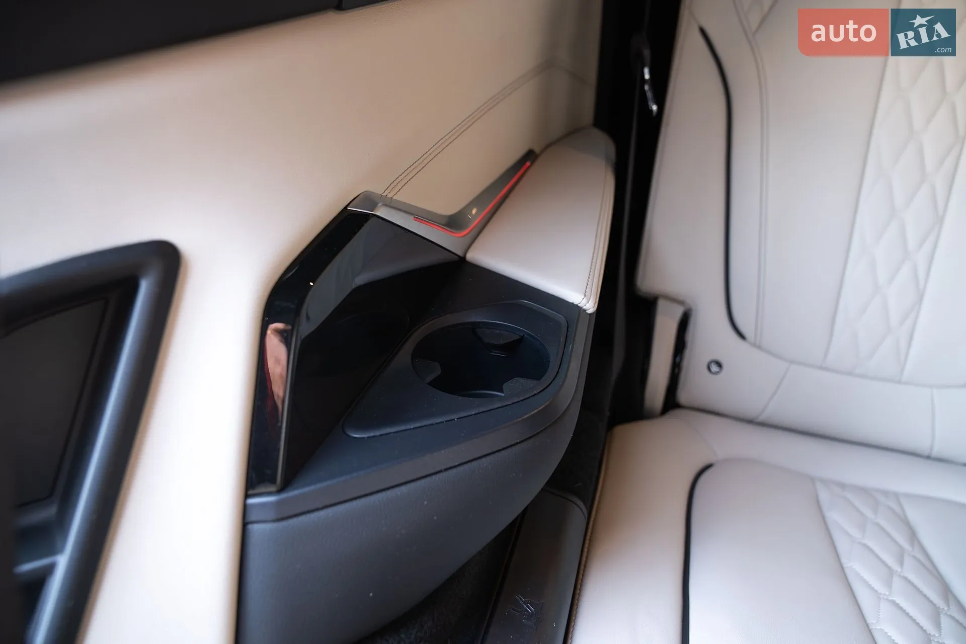 2023 BMW X7 - мініатюра 32