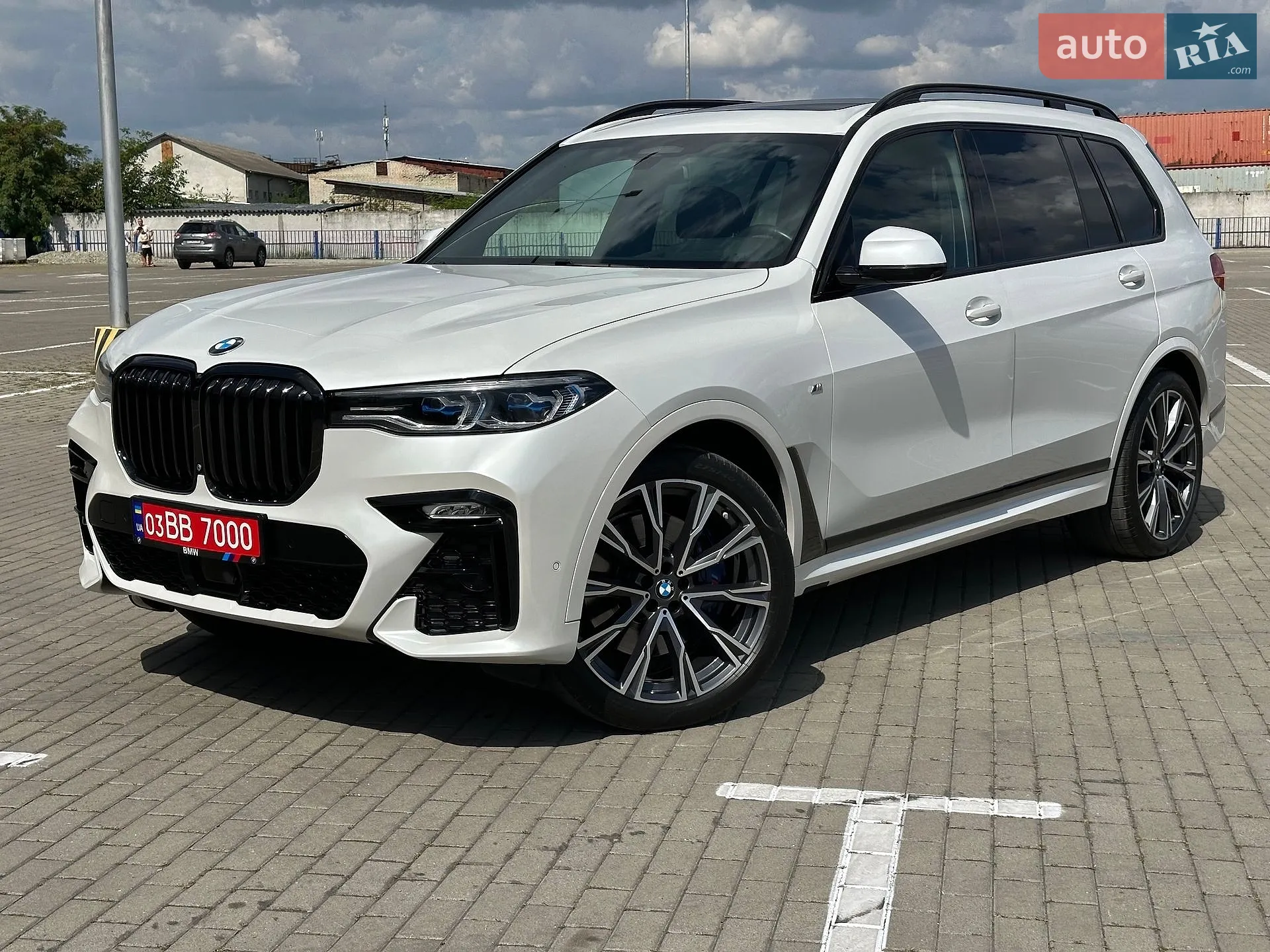 2021 BMW X7 - фото 1