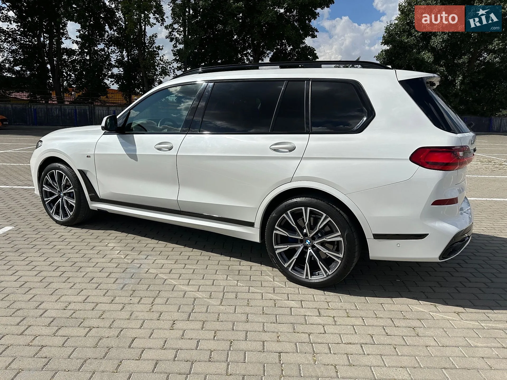 2021 BMW X7 - мініатюра 46