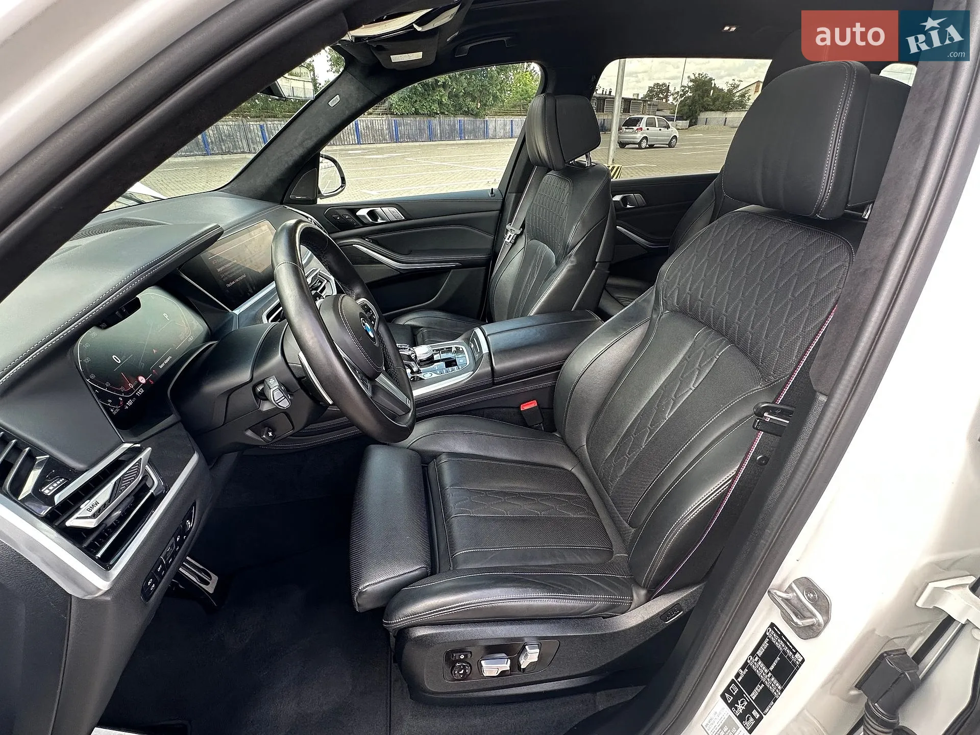2021 BMW X7 - мініатюра 101