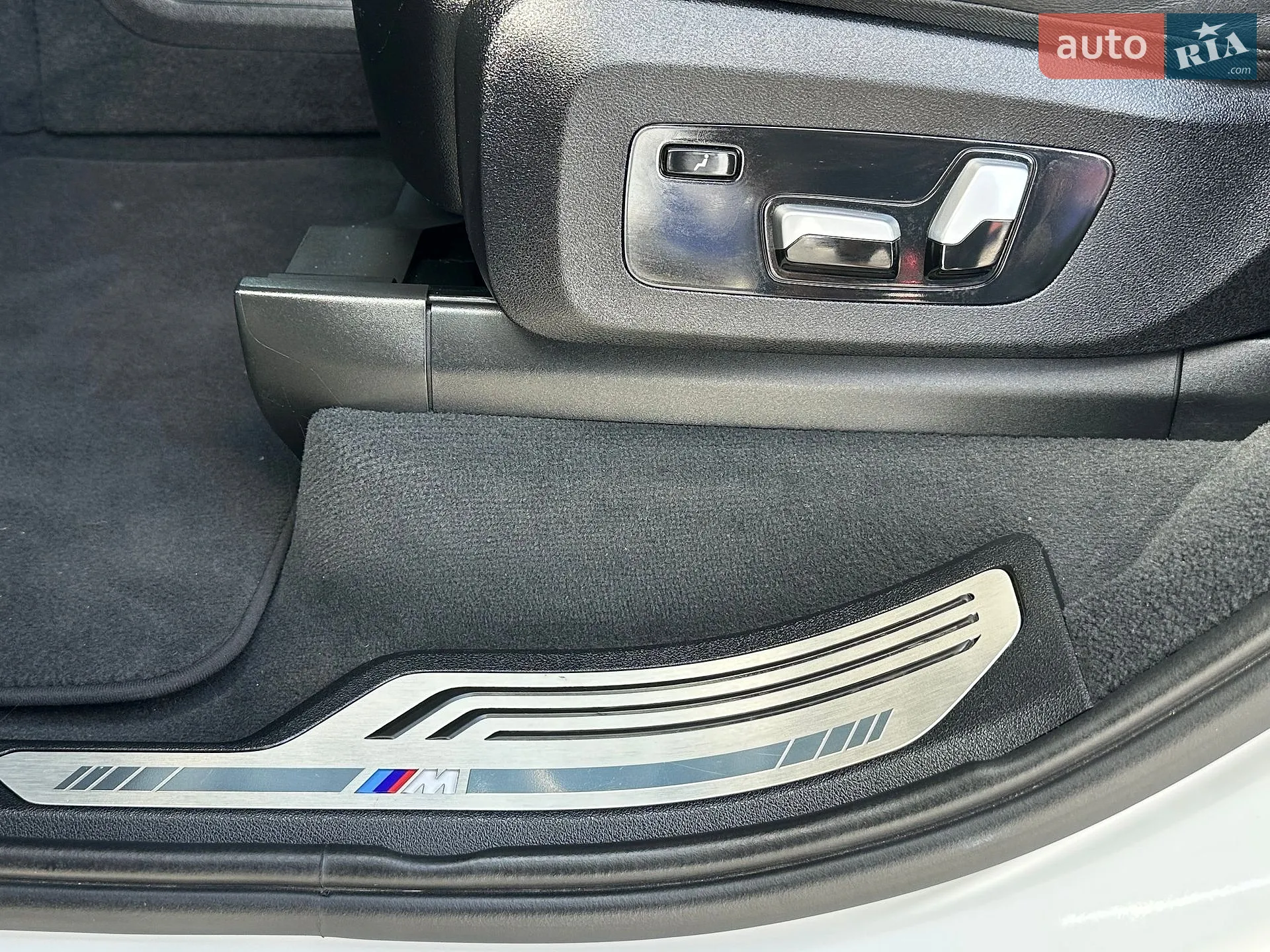2021 BMW X7 - мініатюра 130