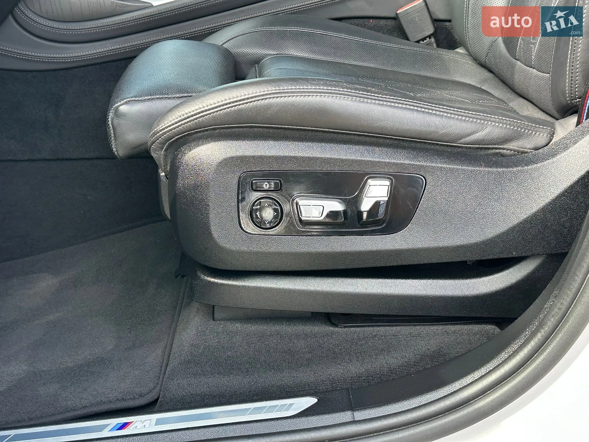 2021 BMW X7 - мініатюра 137