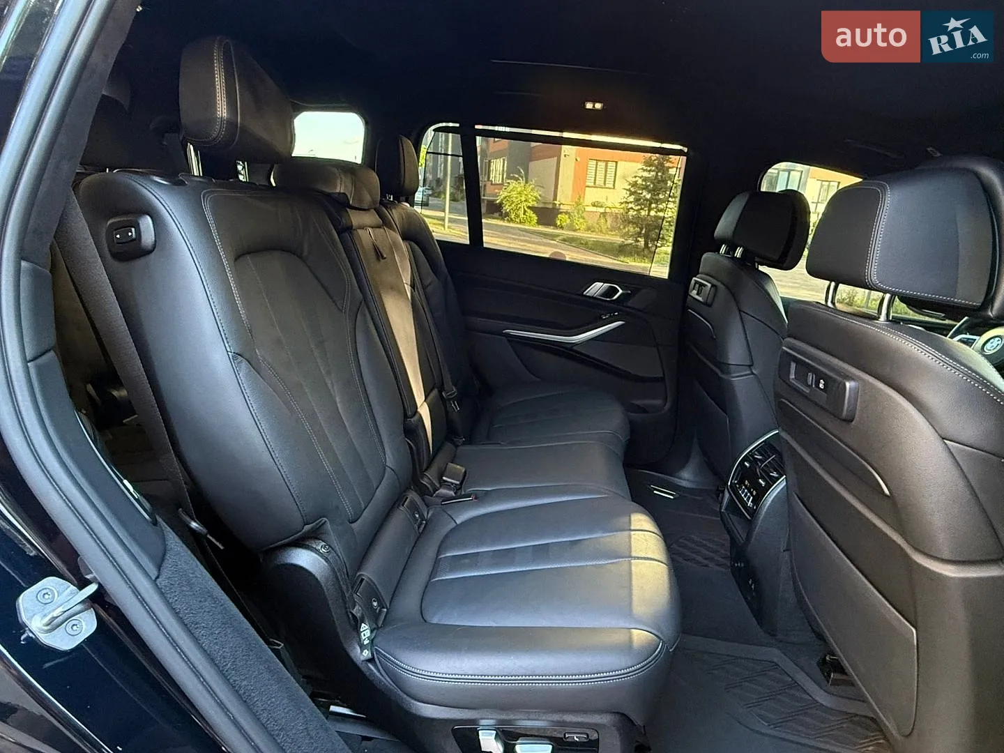 2022 BMW X7 - мініатюра 38