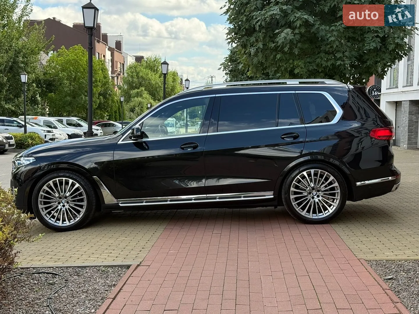 2022 BMW X7 - мініатюра 9