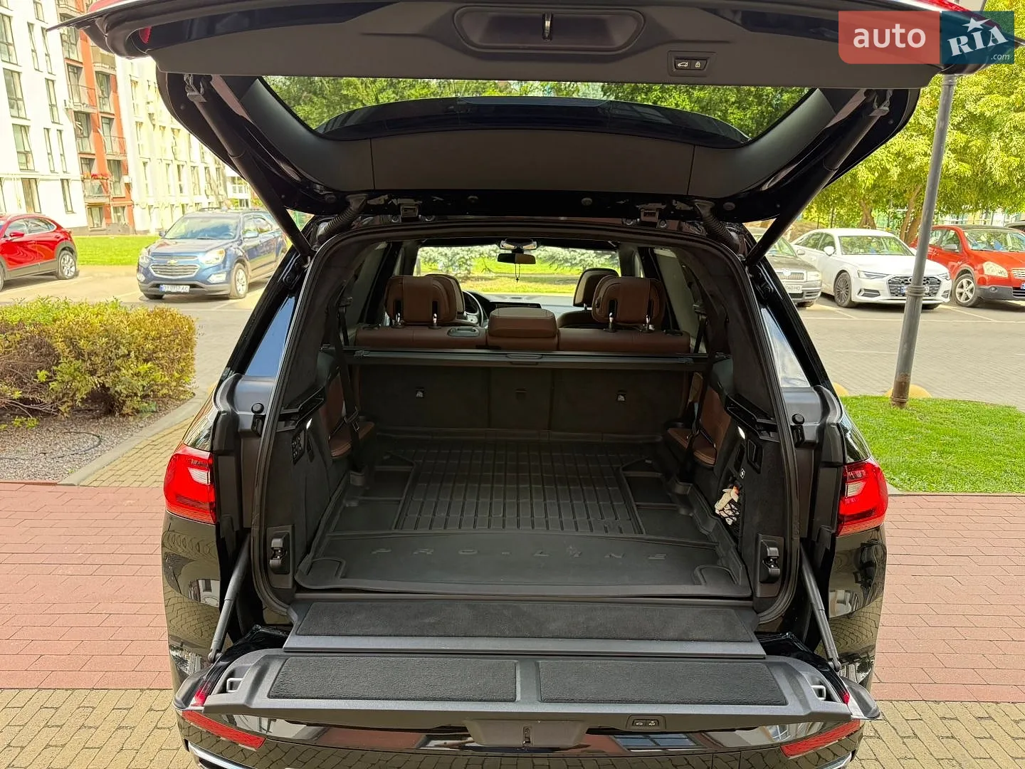 2022 BMW X7 - мініатюра 17