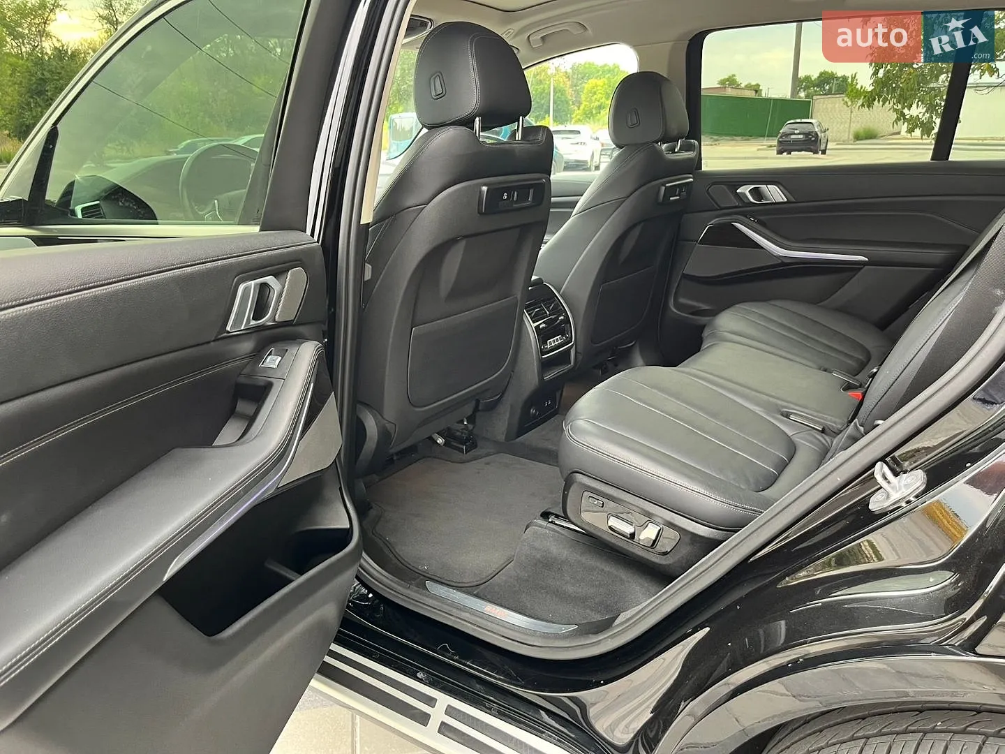 2019 BMW X7 - мініатюра 19