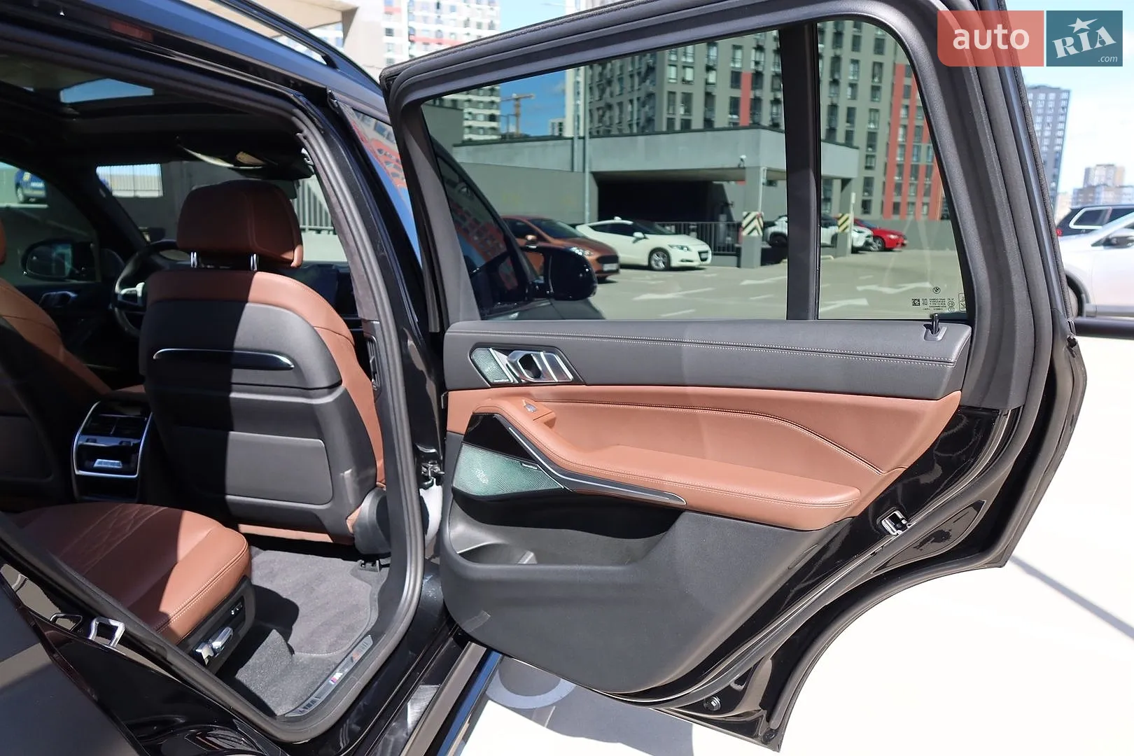 2023 BMW X7 - мініатюра 18