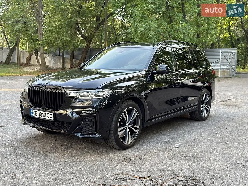 BMW X7 2021