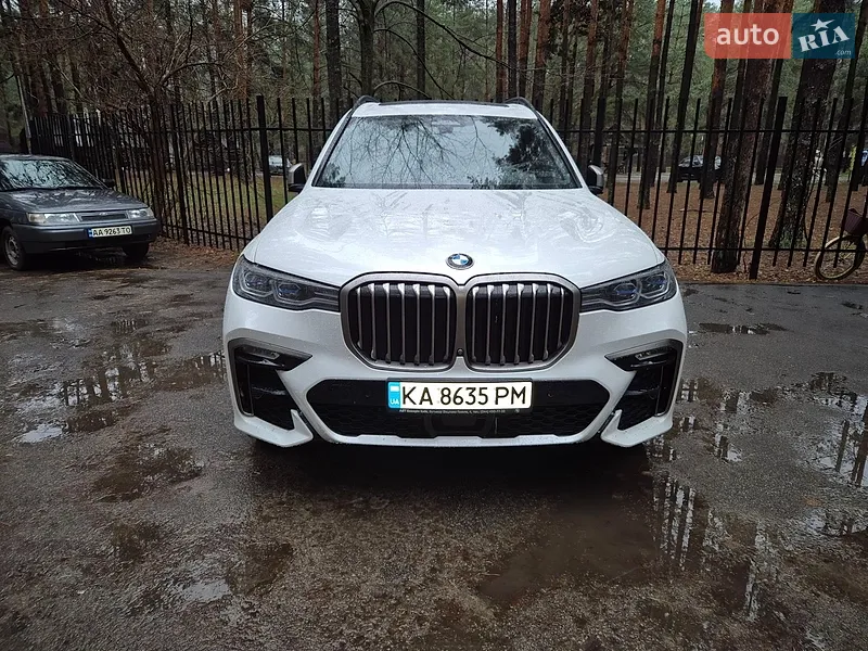 BMW X7 2022