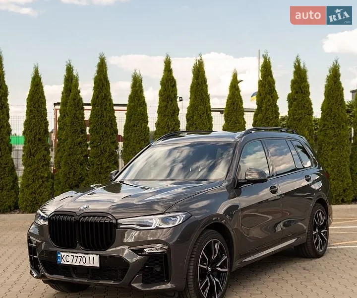 BMW X7