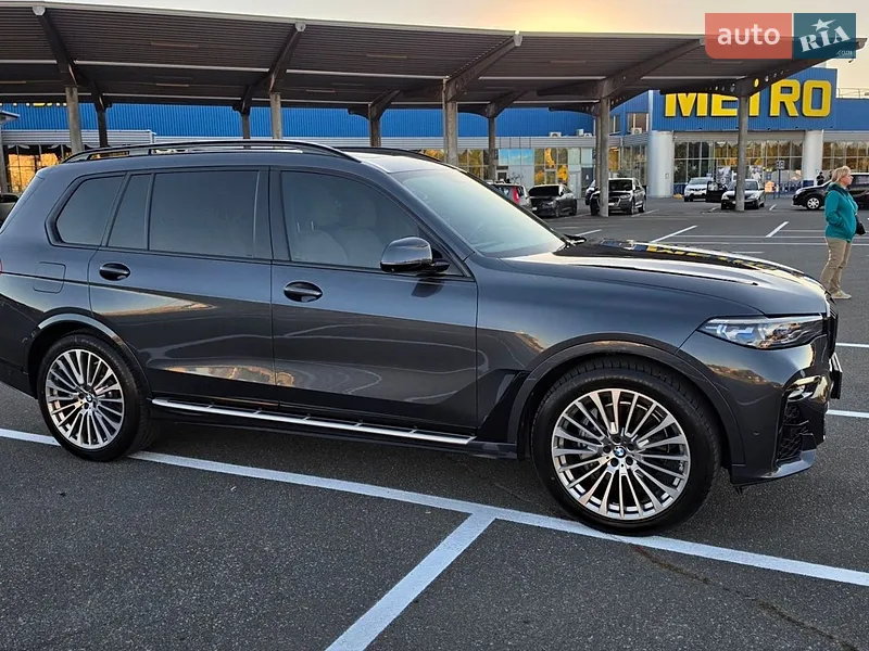 BMW X7