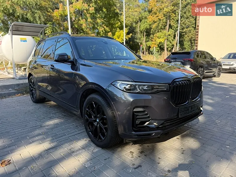 BMW X7