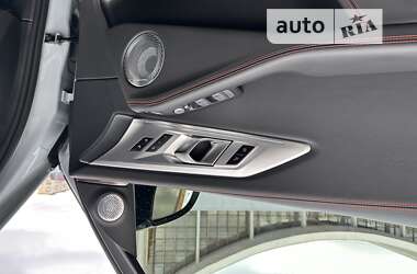Позашляховик / Кросовер BMW XM 2023 в 