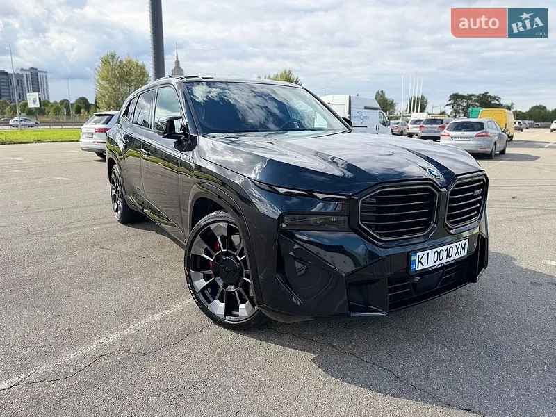 BMW XM