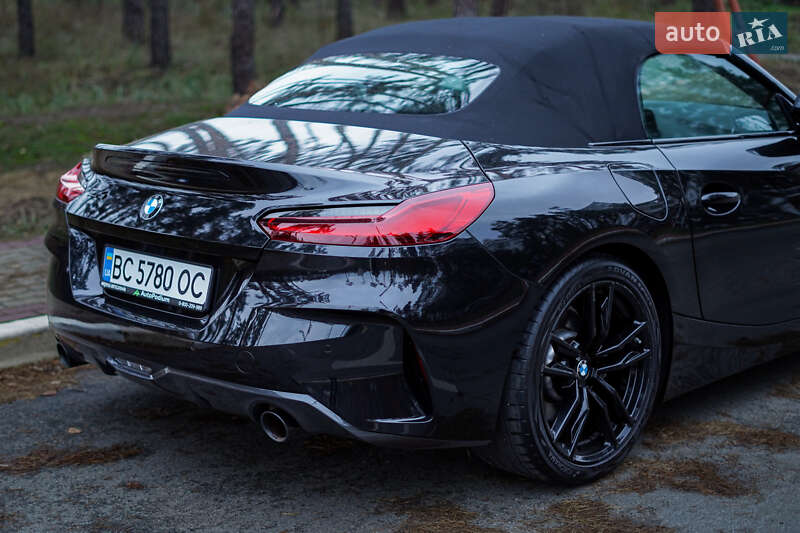 Родстер BMW Z4 2019 в Киеве фото 18 Родстер BMW Z4 2019 в Киеве