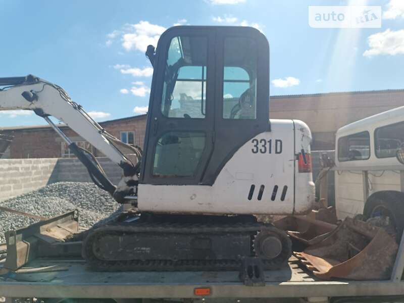 Гусеничний екскаватор Bobcat 331 2001 в Рівному