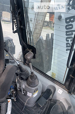 Экскаватор погрузчик Bobcat 730 2017 в 
