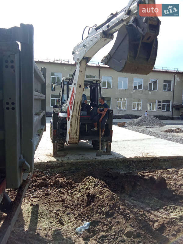Екскаватор навантажувач Bobcat 730 2023 в Трускавці
