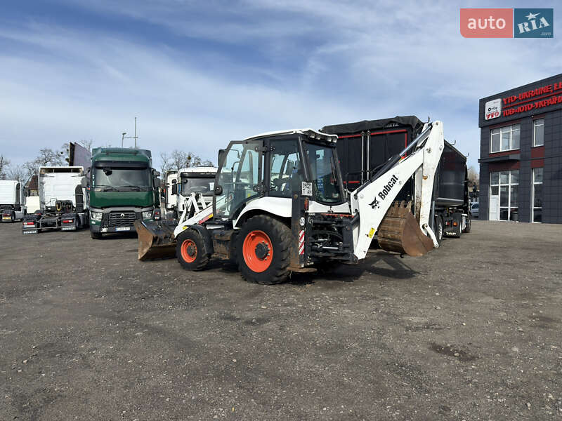 Экскаватор погрузчик Bobcat B 2018 в 