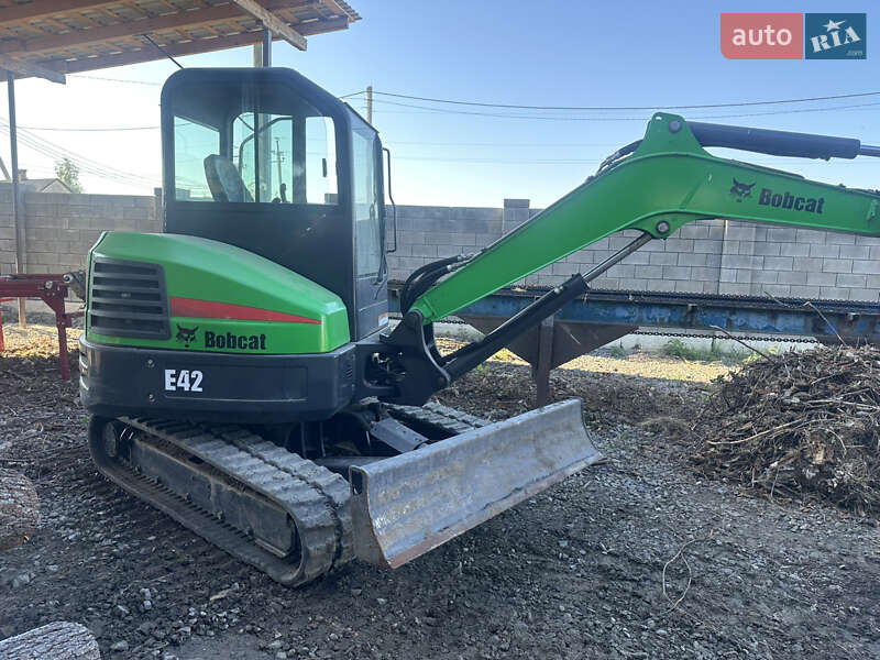 Міні-екскаватор Bobcat Е50 2015 в Любомлі
