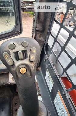 Минипогрузчик Bobcat S220 2006 в 