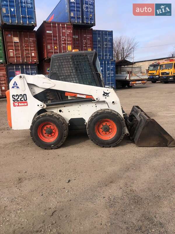 Bobcat S220 2004
