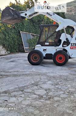 Минипогрузчик Bobcat S250 2005 в 