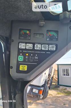 Минипогрузчик Bobcat S250 2005 в 
