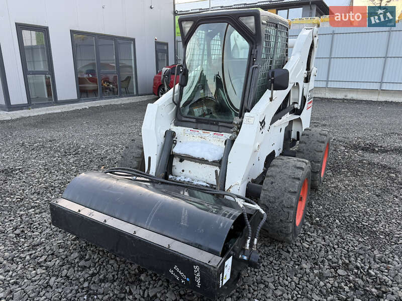 Минипогрузчик Bobcat S300 2010 в Луцке фото 3 Минипогрузчик Bobcat S300 2010 в Луцке