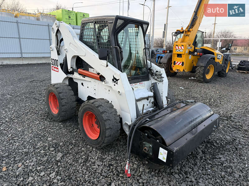 Минипогрузчик Bobcat S300 2010 в Луцке фото 5 Минипогрузчик Bobcat S300 2010 в Луцке