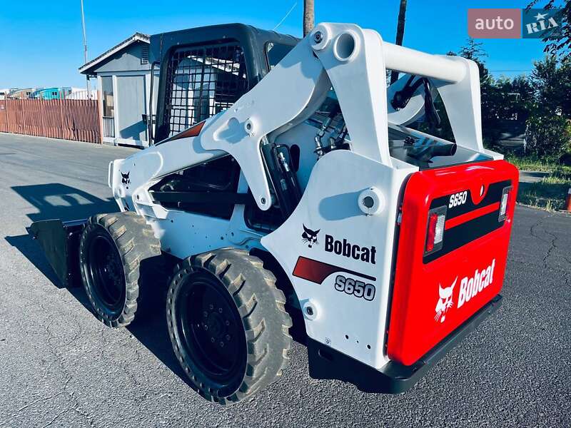 Миниэкскаватор Bobcat S650 2012 в Луцке фото Миниэкскаватор Bobcat S650 2012 в Луцке