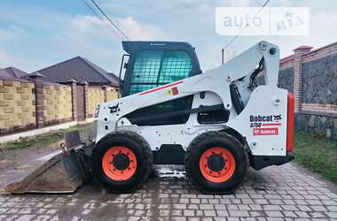 Фронтальный погрузчик Bobcat S750 2011 в Луцке