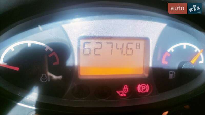 Фронтальный погрузчик Bobcat S750 2011 в Луцке