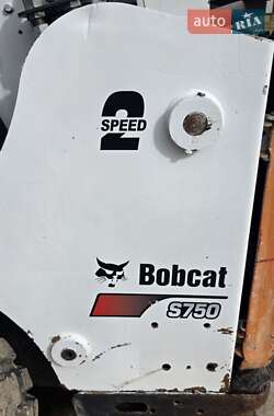 Минипогрузчик Bobcat S750 2012 в 
