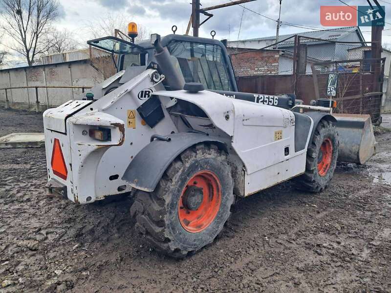 Телескопический погрузчик Bobcat T2556 2004 в Калуше