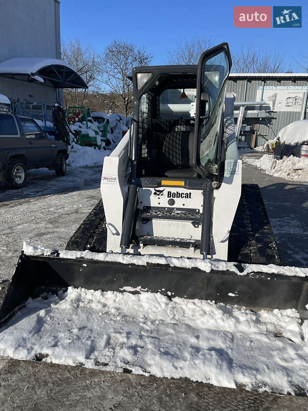 Минипогрузчик Bobcat T300 2009 в Львове