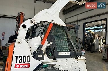 Міні-вантажник Bobcat T300 2007 в Луцьку
