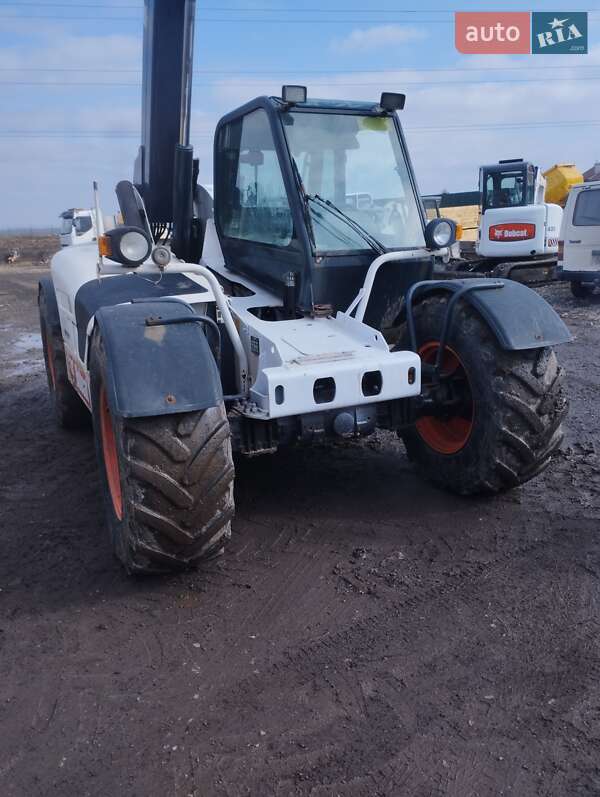 Телескопический погрузчик Bobcat T3071 2003 в Тернополе