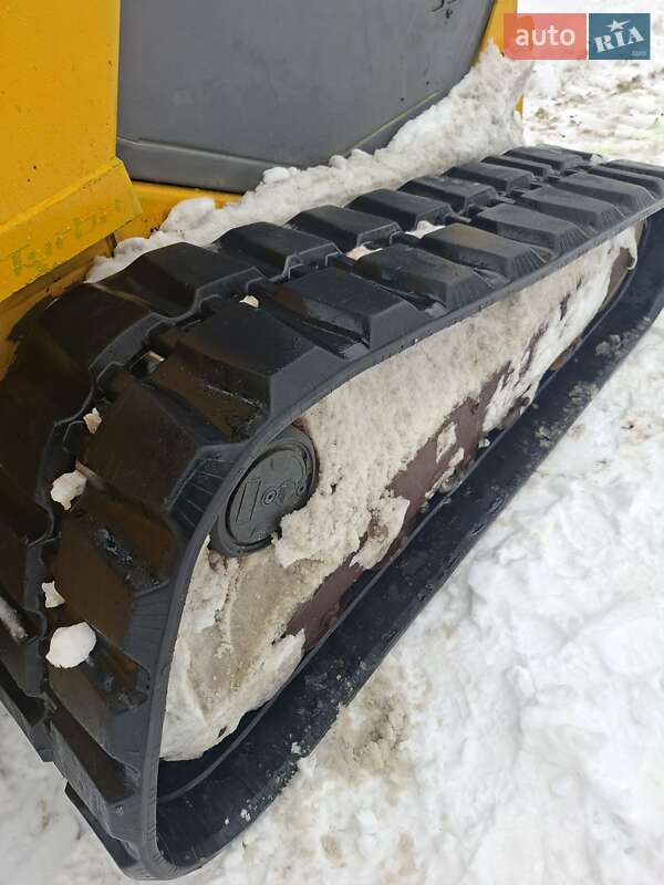 Фронтальні навантажувачі Bobcat Т750 2009 в Львові