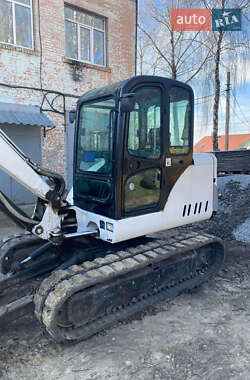 Гусеничный экскаватор Bobcat X337 2005 в 
